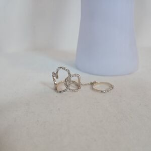 Elegant Silver Heart Chain Ring